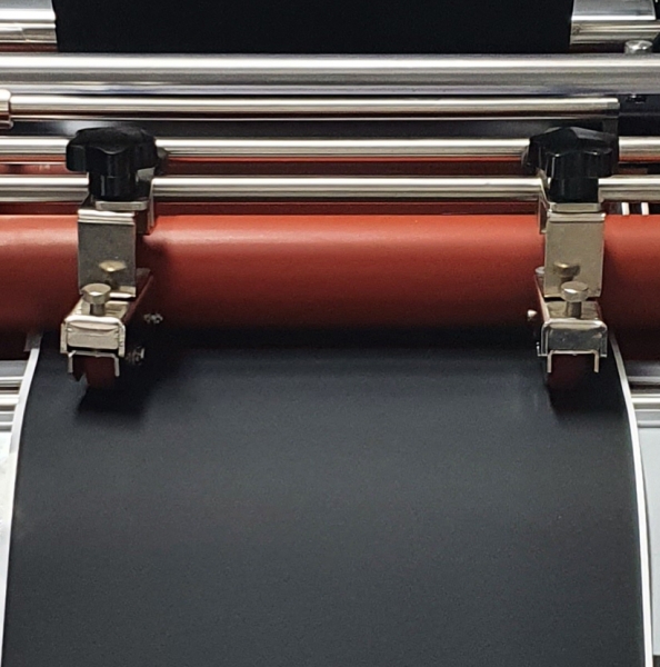 Preview: Laminierfolie SoftTouch schwarz matt 315mm OPP Digital P BOSS® BBS Preview: Laminierfolie SoftTouch schwarz matt 315mm OPP Digital P BOSS® BBS